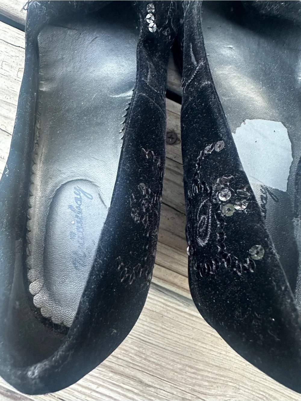 Vtg y2k baby me Black velvet wedge shoes with sequin details, Size 10